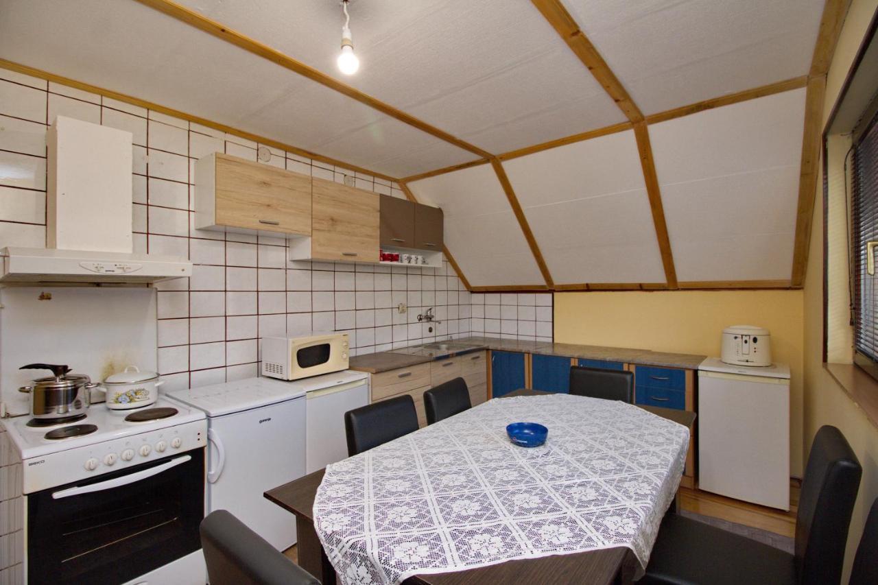 Smestaj Kod Nine I Matije Cajetina  Esterno foto