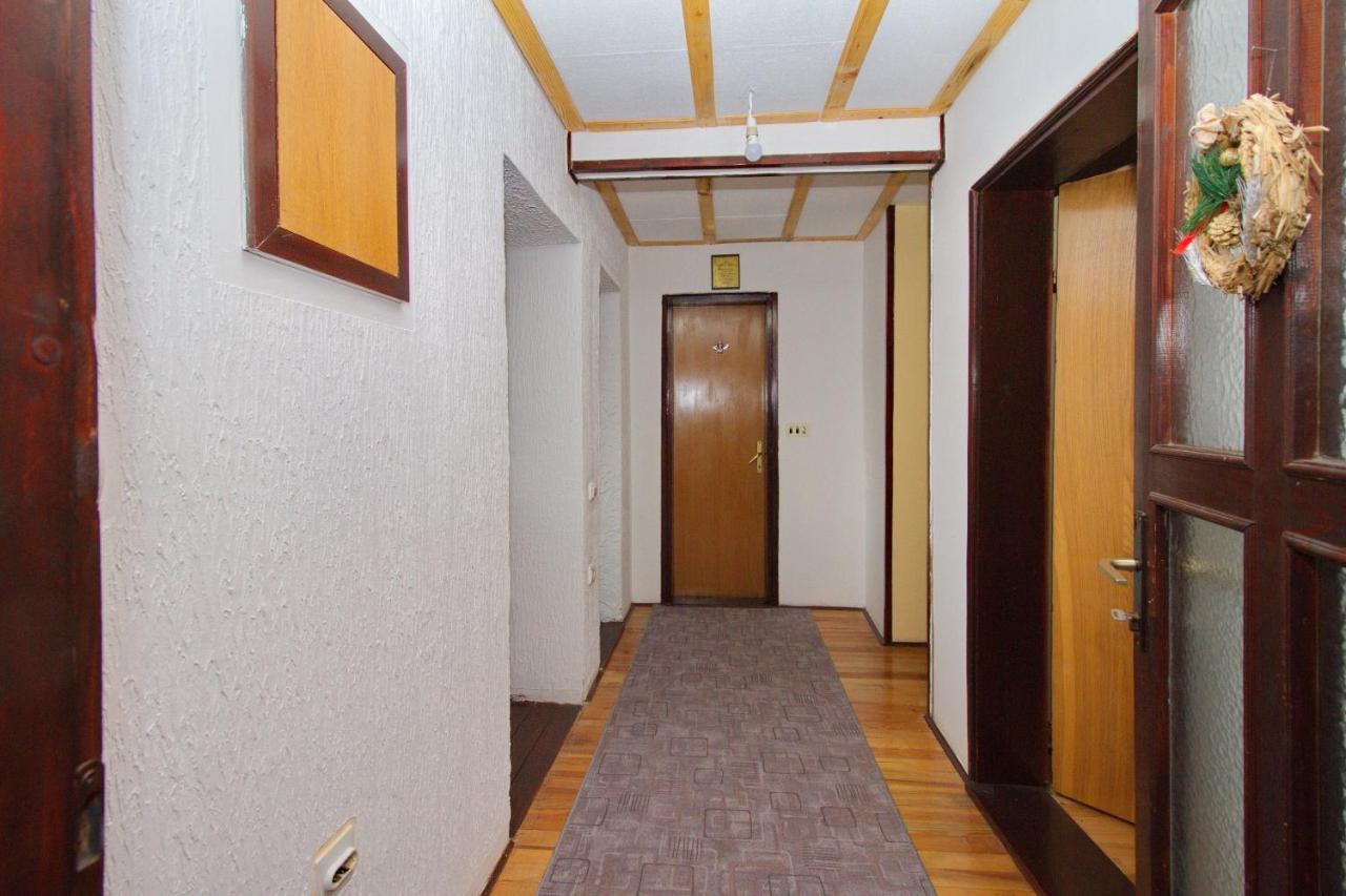Smestaj Kod Nine I Matije Cajetina  Esterno foto